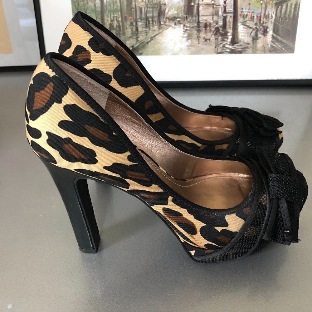 BCBG Paris Phynia Leopard Pump‎ - Picture 2 of 10